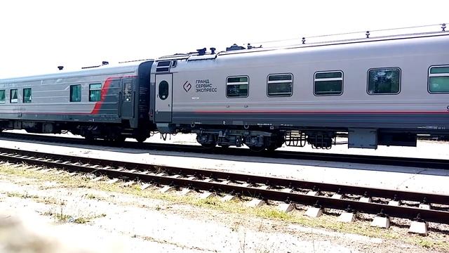 ЧМЭ3 - 3274 прибывает с вагонами ГСЭ на 10 путь! [КЖД 2022] смотреть онлайн