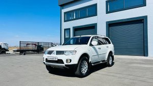 Mitsubishi Pajero Sport, 2011 год