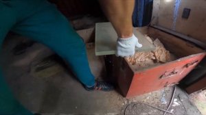 Эту находку мы нашли в заброшенном ангаре радио деталей ссср!