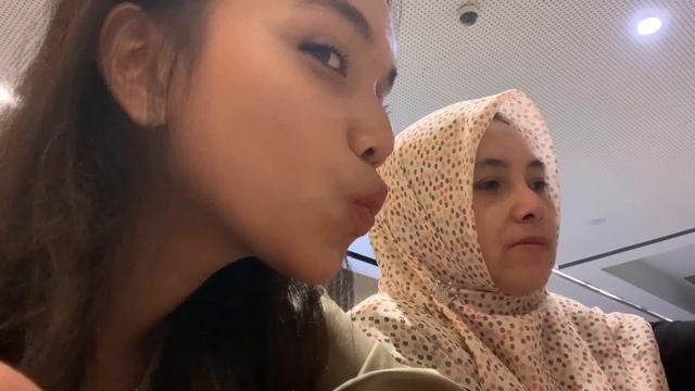 VLOG | a day in surabaya 🤩 : grwm, tunjungan plaza, shopping, mini haul 🛍️
