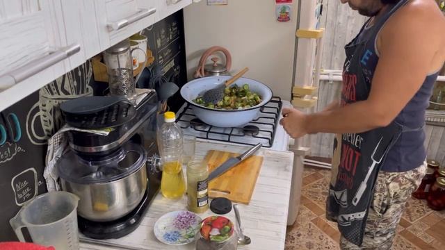 Обалденный САЛАТ ИЗ ОГУРЦОВ ПО-ГРУЗИНСКИ! Рецепт 100% Понравится все вашей семье