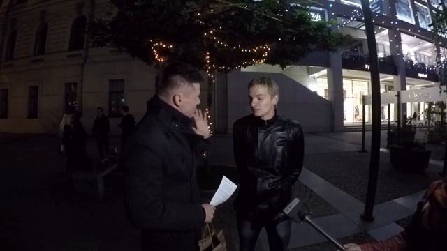 Акция "Сладости - за знание законов" на День юриста в Днепропетровске смотреть онлайн