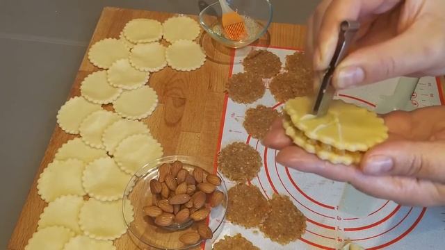 МИНДАЛЬНОЕ ПЕЧЕНЬЕ! ТАЕТ ВО РТУ #сладости#печеньесначинкой#десерты#ореховоепеченье