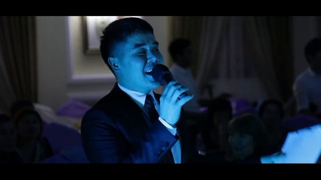 Профессиональный шоумен Бекзат Байтемиров смотреть онлайн