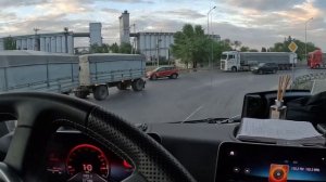 НИЗКИЙ МОСТ! ДУМАЛ НЕ ПРОЙДУ😳 #дентро #дальнобой #мерседес