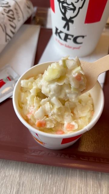 KFC в Японии #япония #жизньвяпонии #токио #фастфуд #kfc #японцы смотреть онлайн