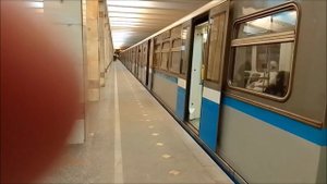 81-740/741.1 "Русич" №63 на станции метро Молодёжная,Арбатско-Покровская линия.