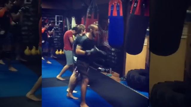 Бойцовский клуб Фанат)) вечерняя тренировка! смотреть онлайн