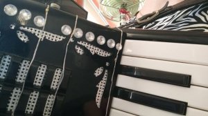 Цветет черемуха к похолоданию