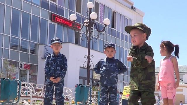 Кызылорда ДМБ танцует ГОША смотреть онлайн