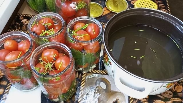 115.ВКУСНЫЕ,АРОМАТНЫЕ,МАРИНОВАННЫЕ ПОМИДОРЫ НА ЗИМУ-КЛАССИЧЕСКИЙ РЕЦЕПТ НА ВСЕ ВРЕМЕНА!РЕКОМЕНДУЮ! смотреть онлайн