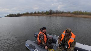 Рыбалка в Астрахани 2025: рыбачим, спим в палатках и поём у костра! 🎣🏕️