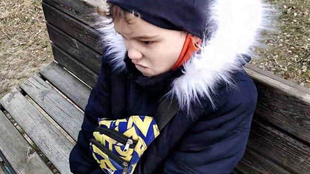 На нас напали СОБАКИ-МУРАВЬИ! Владик рассказывает всю тайну // ZEST LiVe смотреть онлайн