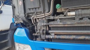 Стук под кабиной справа MAN TGX, TGA, TGS