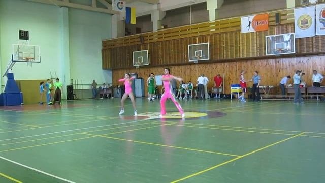 Выступление на баскетболе.MOV