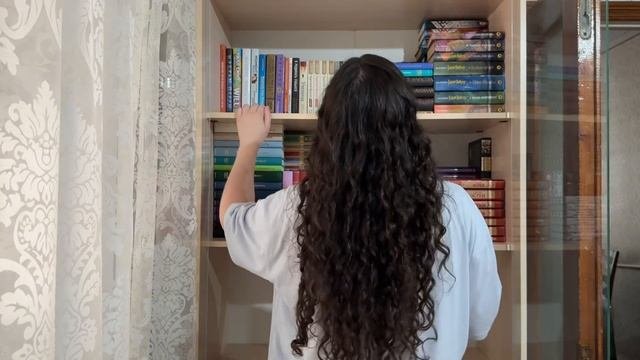 МОИ КНИЖНЫЕ ПОЛКИ 📚🔥 реорганизация книжного шкафа | 200+ книг в библиотеке