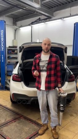 Ставим новый стойки амортизаторов на BMW M5 F90