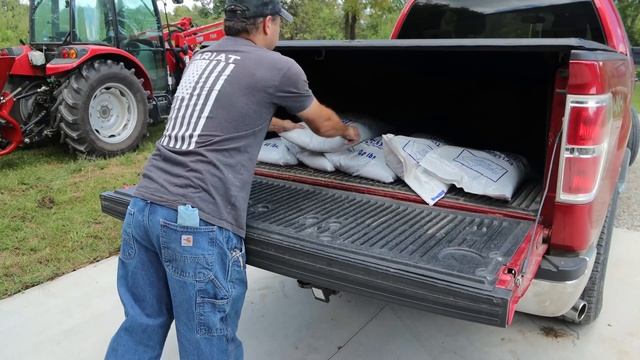Admending soil in our new Hay Field before planting смотреть онлайн