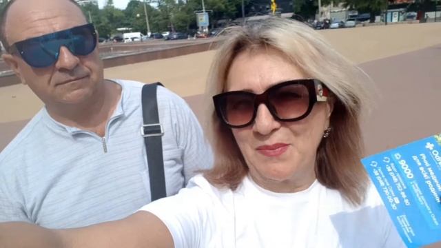 Мы на Французском бульваре в Одессе. Зашли в ресторанчик. смотреть онлайн