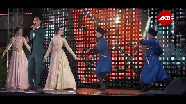 Ильмурат Мухаметов - Танцуй со мной смотреть онлайн