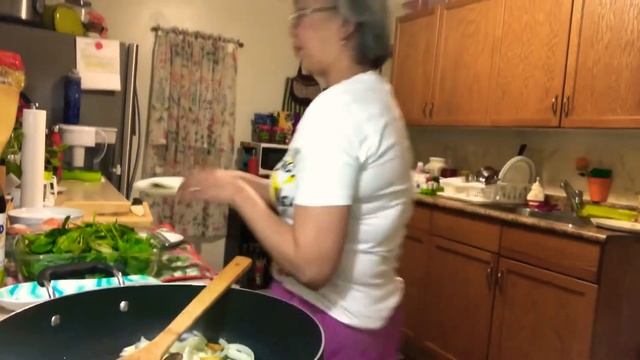 Tara magluto na po tayo ng Ginataan salmon смотреть онлайн