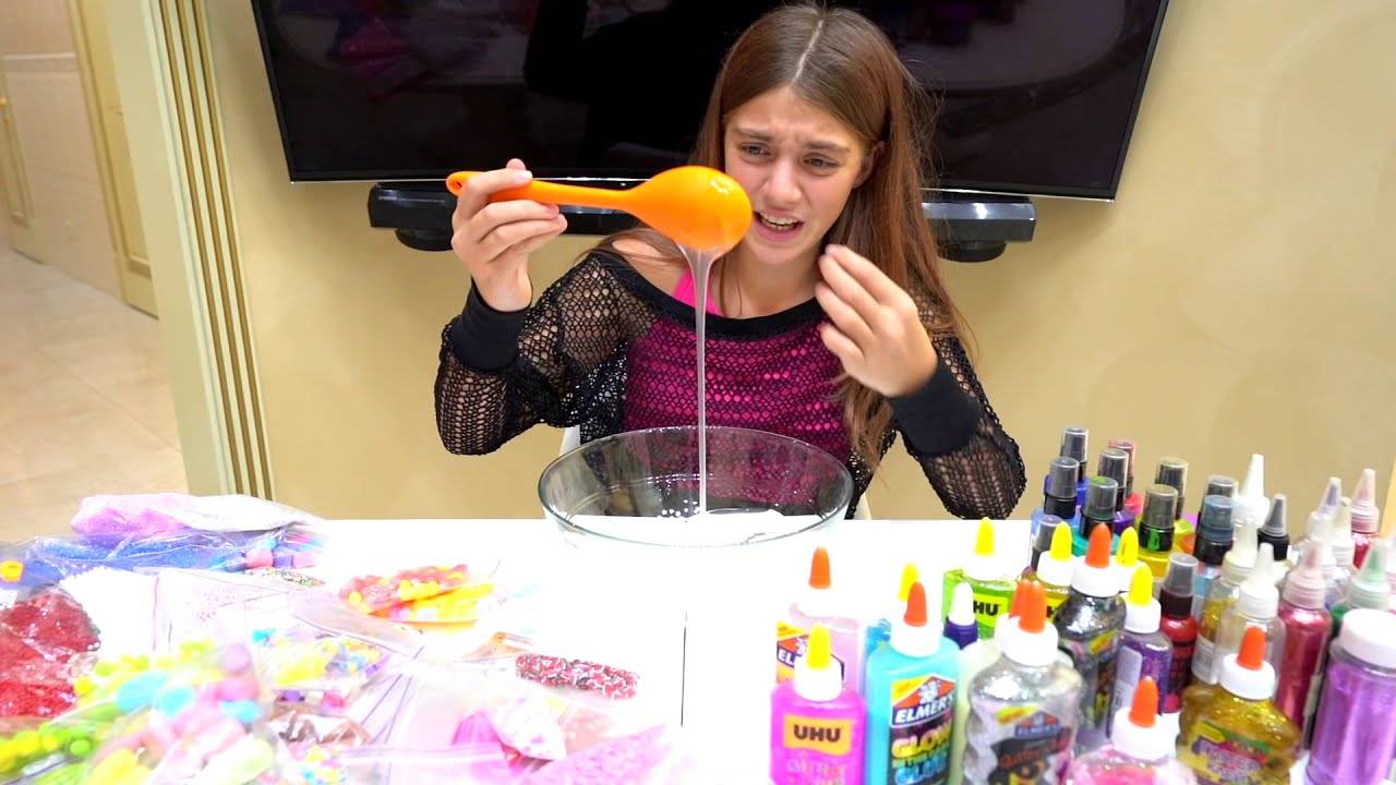 Ева и Виолетта делают слаймы в школе ! смотреть онлайн