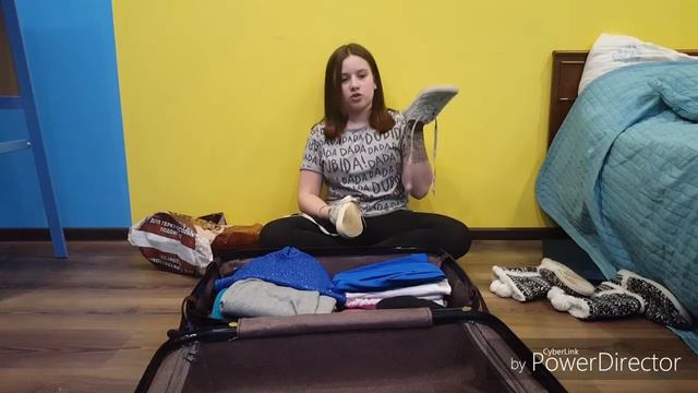 Уезжаю в лагерь!!! Собираю чемодан!!!!  Что у меня в чемодане!!!!   Мой чемодан!!!!