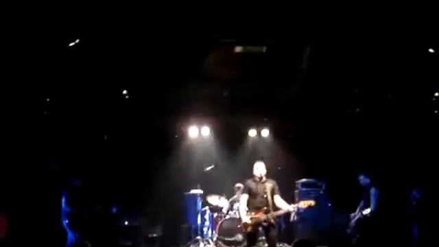 Ракеты из России - Can't buy me love смотреть онлайн