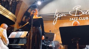 Аня Чиповская - красавица! Оркестр Лундстрема в Клубе Бутмана. Фрагмент