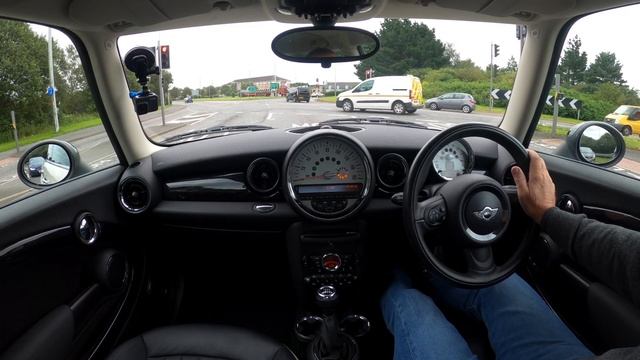 2010 MINI Hatch 1 6 Cooper S 3dr YH60AYM | Review and Test Drive смотреть онлайн