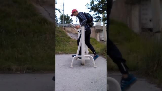 Уличные тренажеры в Корее