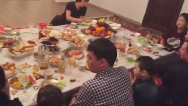 Суйкимди акку Досымжан Танатаров...Аблайхан Саламат дуэт. смотреть онлайн