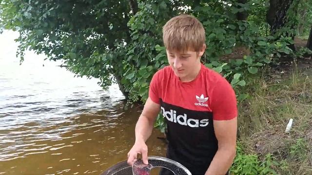 ОТДЫХ С ПАЛАТКАМИ НА ОЗЕРЕ. Пошёл дождь. Собираемся домой смотреть онлайн