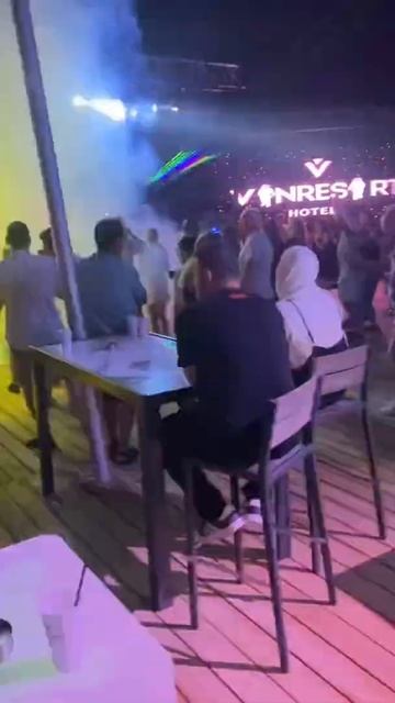Vonresort дискотека на пирсе смотреть онлайн