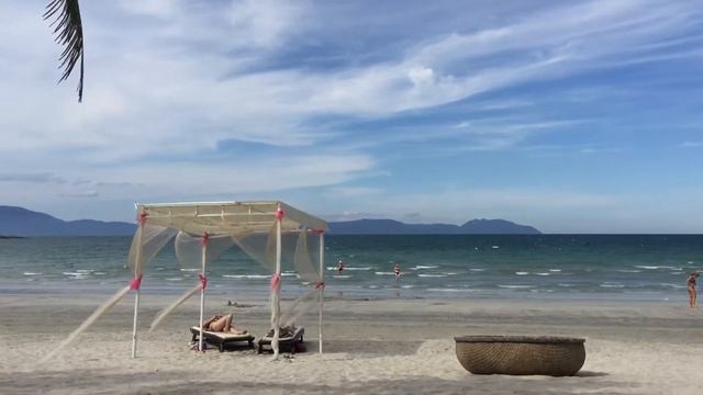 GM DOC LET BEACH, Вьетнам, пляж. 18 июня 2017г. смотреть онлайн