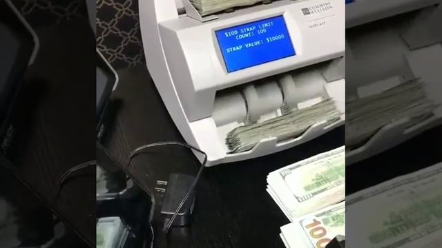 Ц1ОНТРОЙ ПРЕЗИДЕНТ ОТЕЛЬ В МОСКВЕ смотреть онлайн