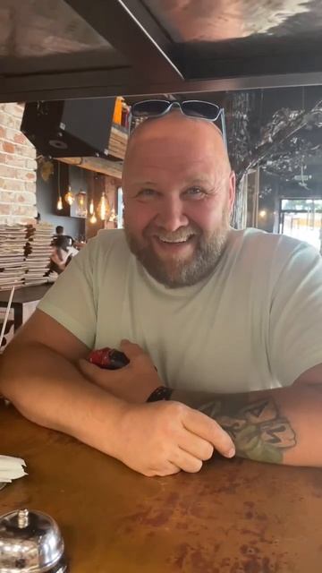 Лучшие шефы Руслан Голузо и Максим Петров #shorts #шеф #shorts смотреть онлайн