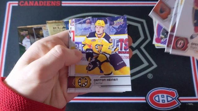 Opening Random Packs of Hockey Cards 19