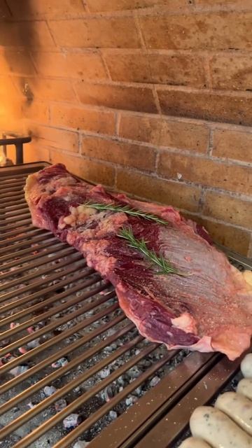 🔥🍖 Готовим Мясо на Гриле: Настоящий Кулинарный Шедевр в Вашем Барбекю-Комплексе!🍖🔥