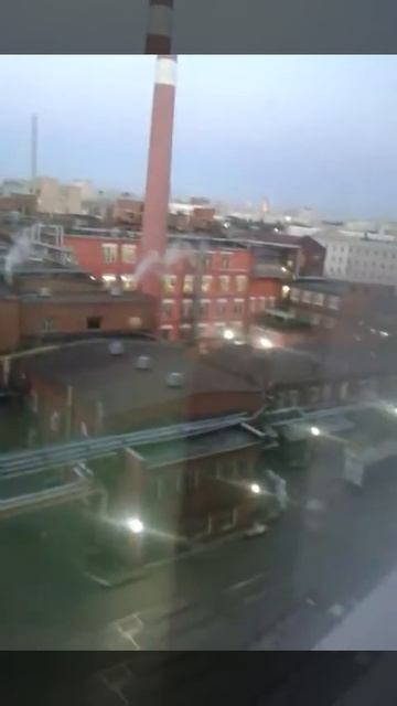 Двор конд.фабрики "Красный Октябрь " смотреть онлайн