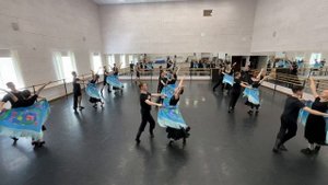 Татарский танец с шалями