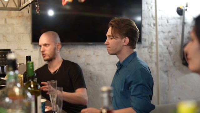 Да простит меня Никитосик, но просматриваемость страниц надо повышать. Невольно, но он мне с этим...