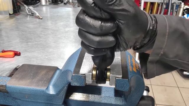 ШС:2 BMW R1200 GS LC смотреть онлайн