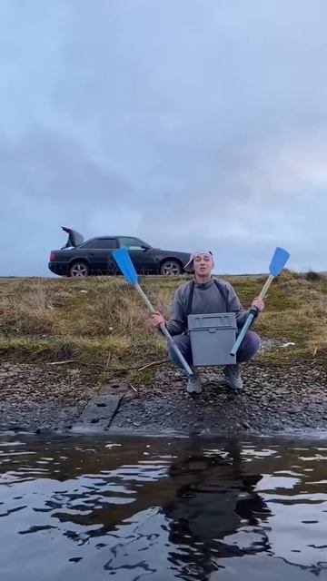 С папой на рыбалке| Что с лодкой. #shorts смотреть онлайн