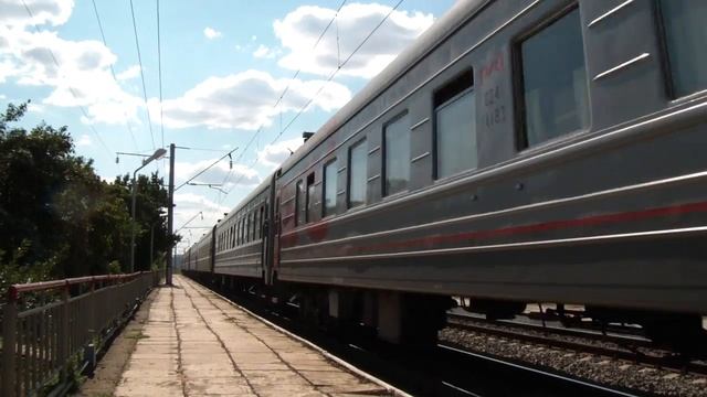 ЭП1М-605 с поездом №475 Адлер — Казань смотреть онлайн