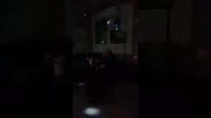 Рустам исполняет малевич