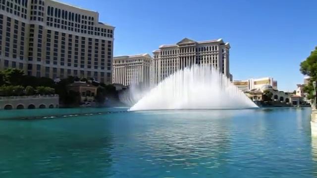 Живой фонтан в Лас-Вегасе смотреть онлайн