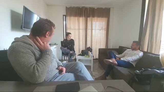 На Связи Бенидорм смотреть онлайн