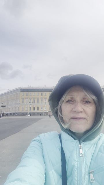 Мы не а Дворцовой площади! Зимний дворец!