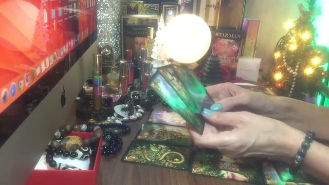 В чем истинные причины одиночества? Таро Расклад, Гадание Онлайн смотреть онлайн